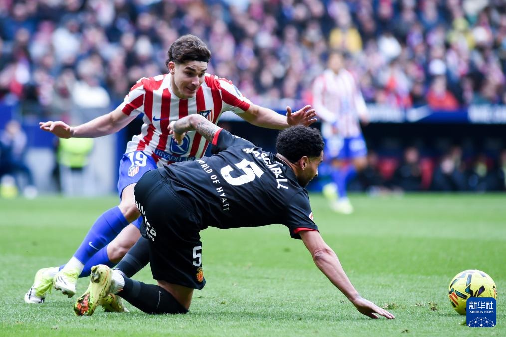 [羽毛球]李诗沣因伤退赛